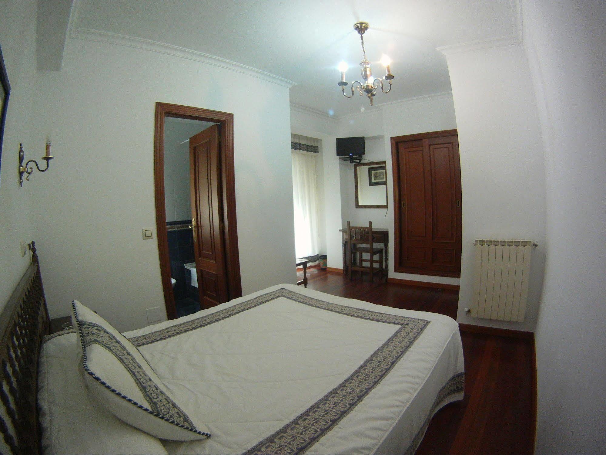 As Areas I Hotel Viveiro Luaran gambar