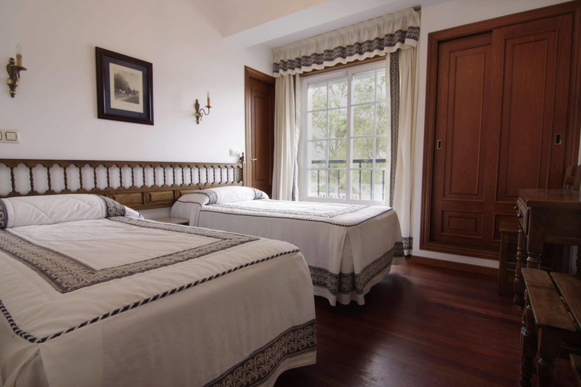 As Areas I Hotel Viveiro Luaran gambar
